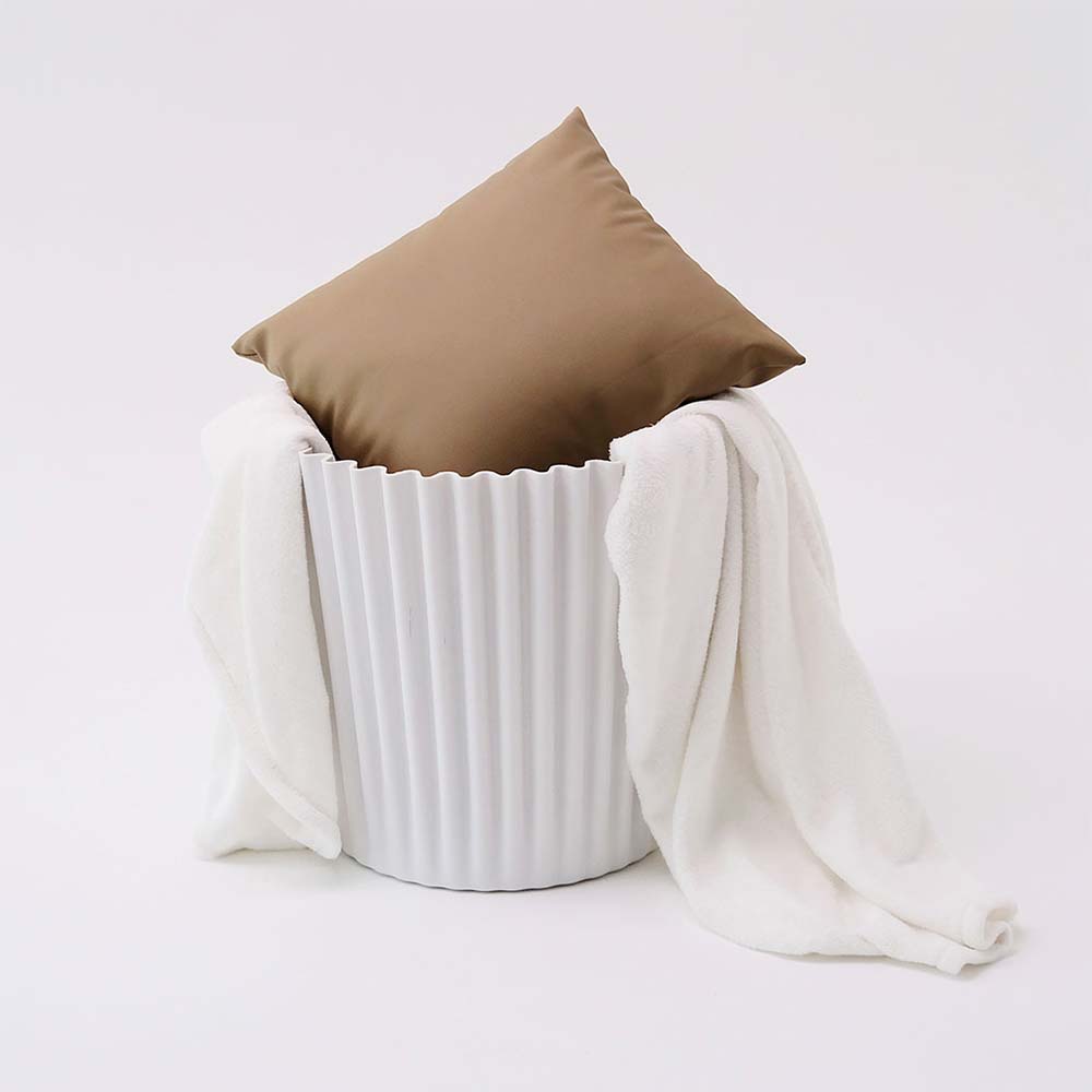 ArtissIn Set of 2 Cupcake Stool Plastic Stacking Stools Chair Outdoor Indoor White freeshipping - Awezingly