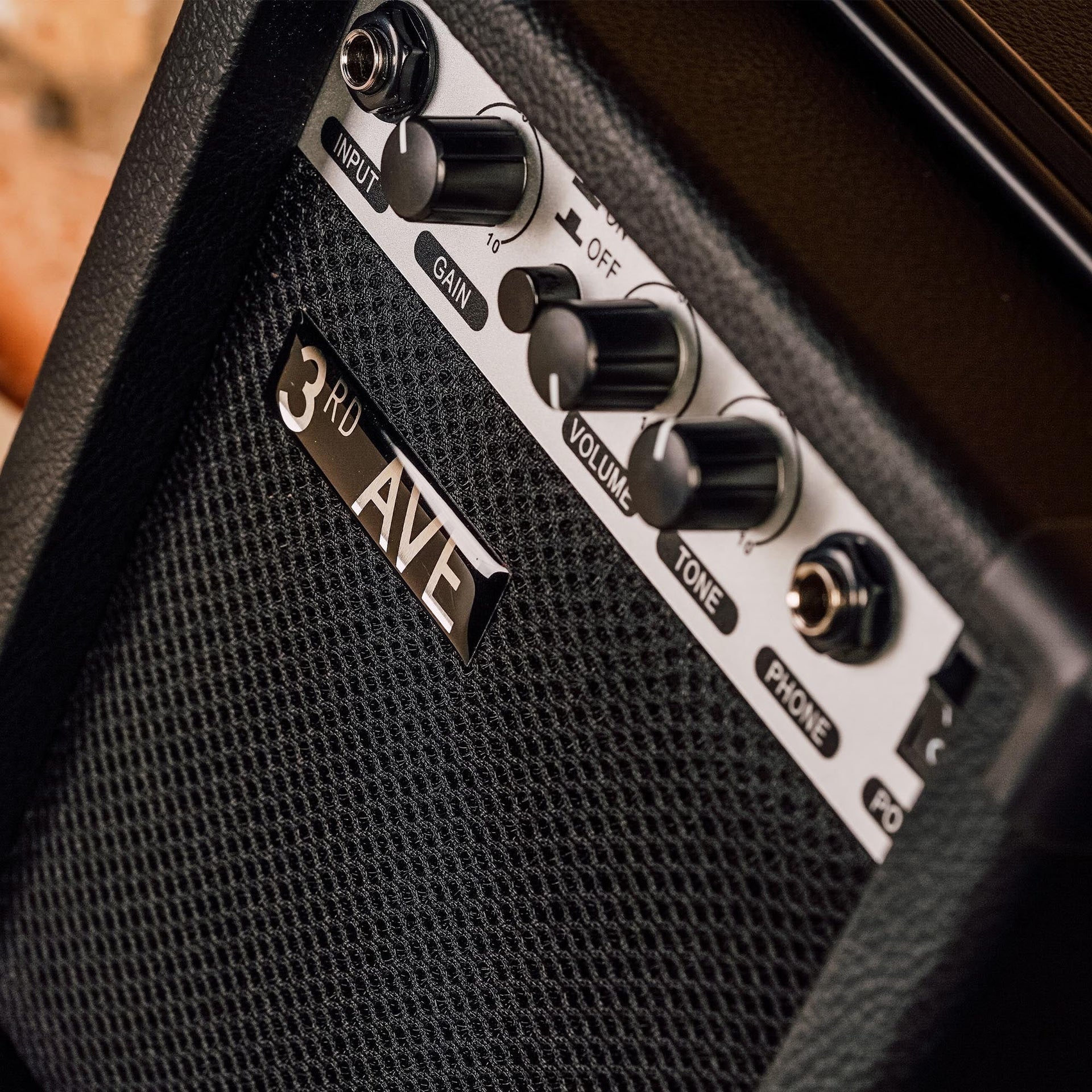 3rd Avenue 10W Electric Guitar Amplifier Does not apply
