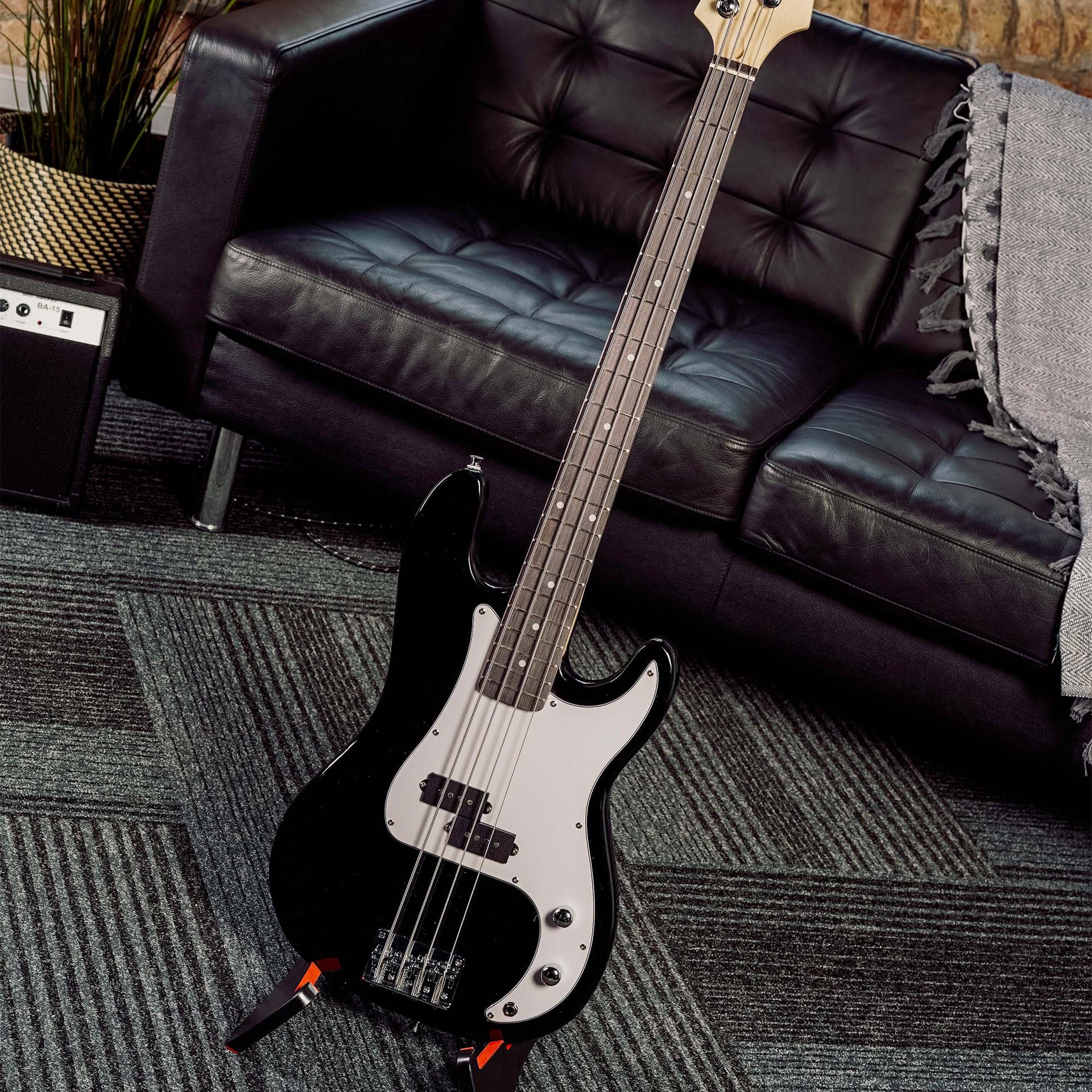 3rd Avenue Bass Guitar Pack Does not apply