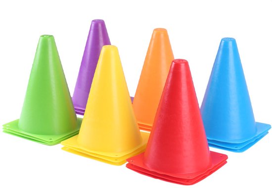 18 pieces of training equipment for outdoor sports - obstacle course for soccer training - cone markers for soccer training Unique