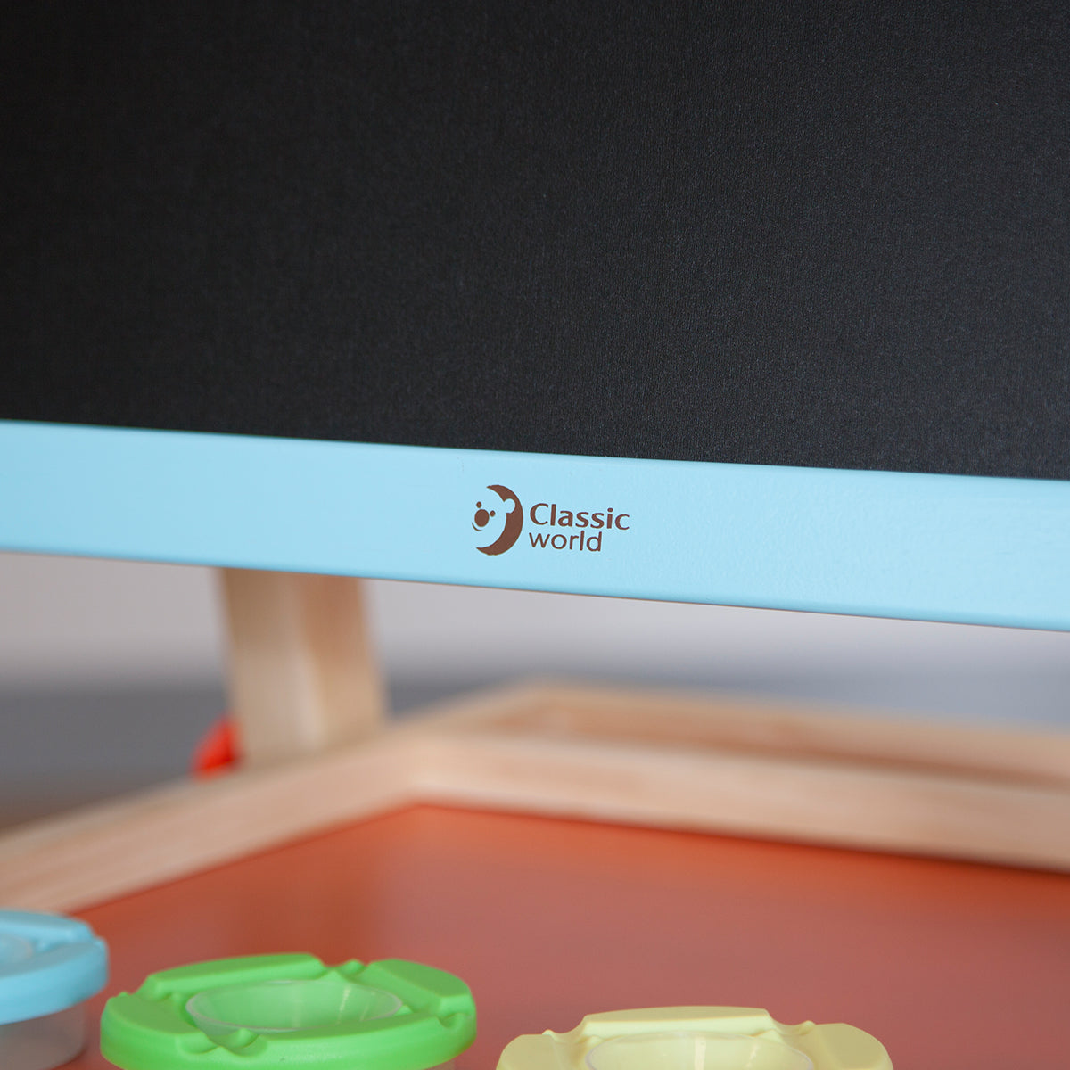 Classic World Multi-Functional Easel Does Not Apply