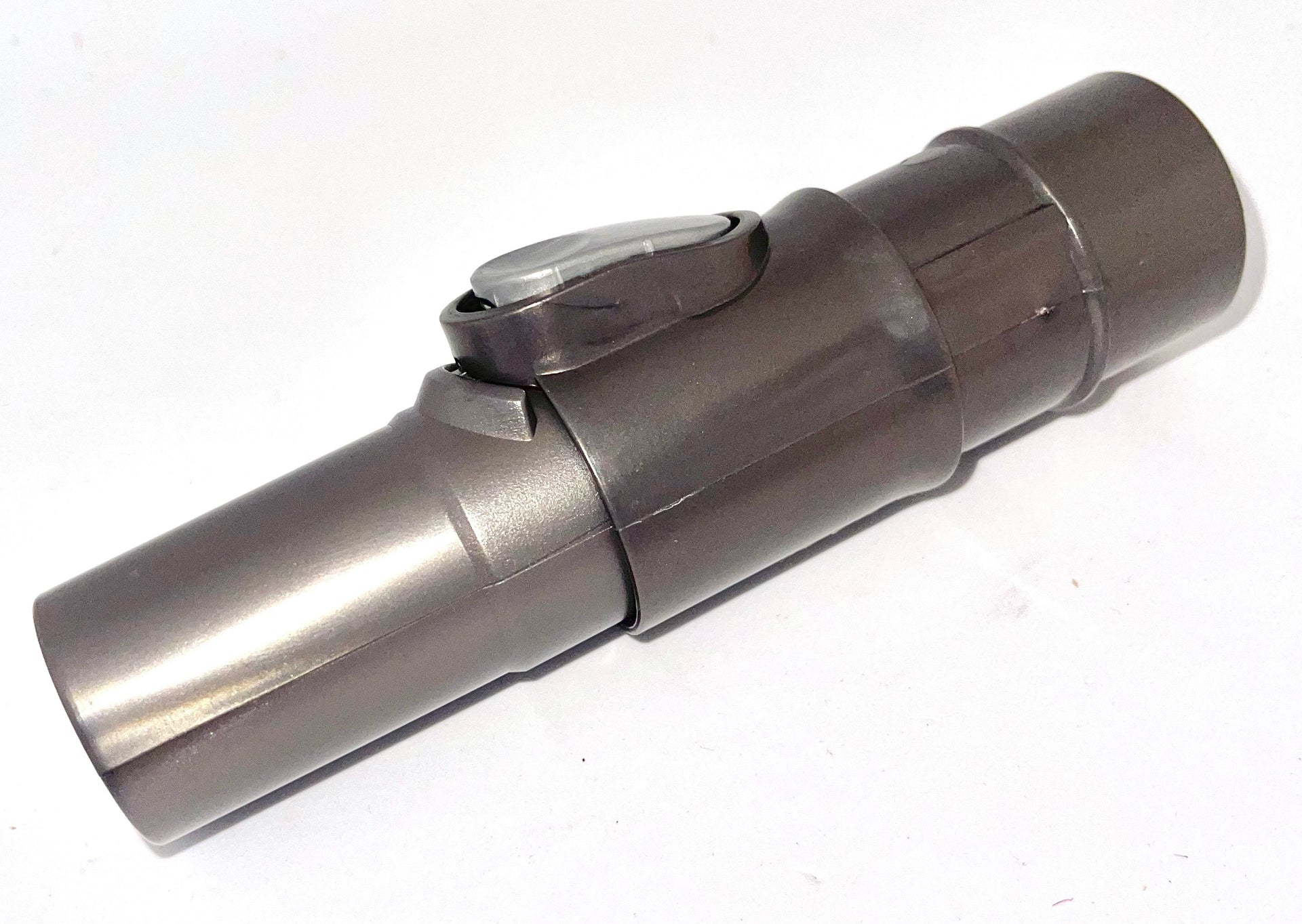 Adaptor 32mm to Dyson DC05, DC07, DC08 and DC14 Awezingly