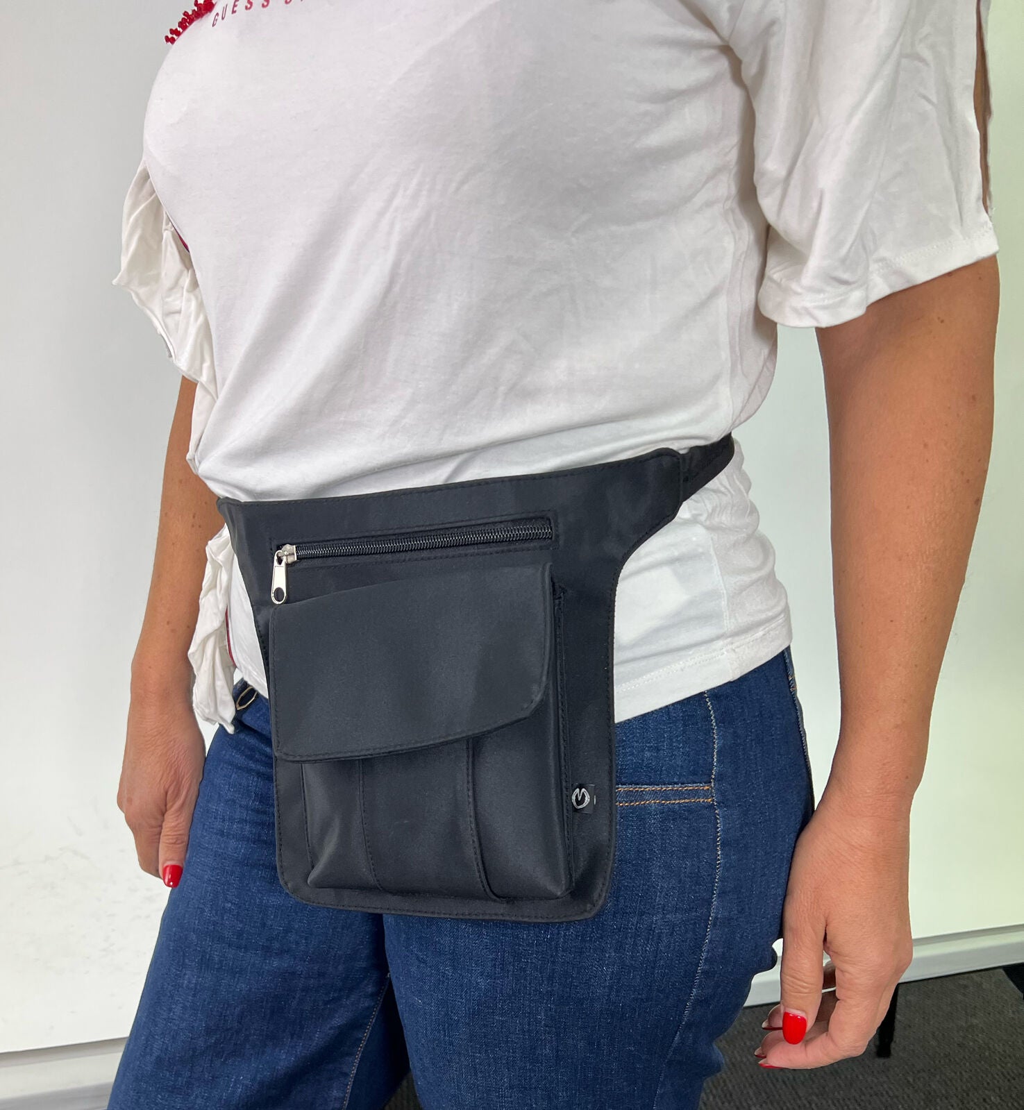 Milleni Waist Bag Utility Travel Belt Bum Bag Adjustable Strap w/ Zipper in Black Awezingly