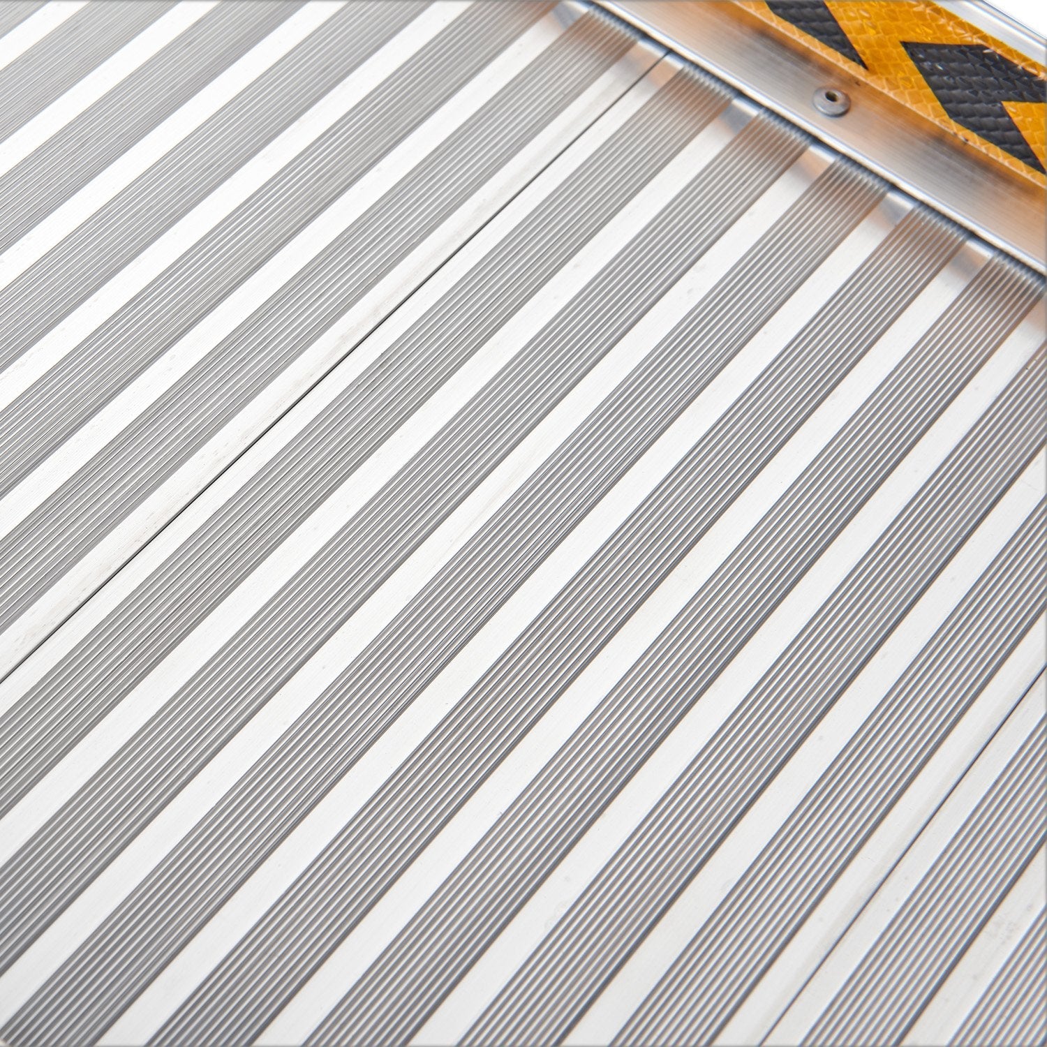 Rigg Aluminium Portable Non-slip Wheelchair Ramp 6ft - Silver EQUIPMED