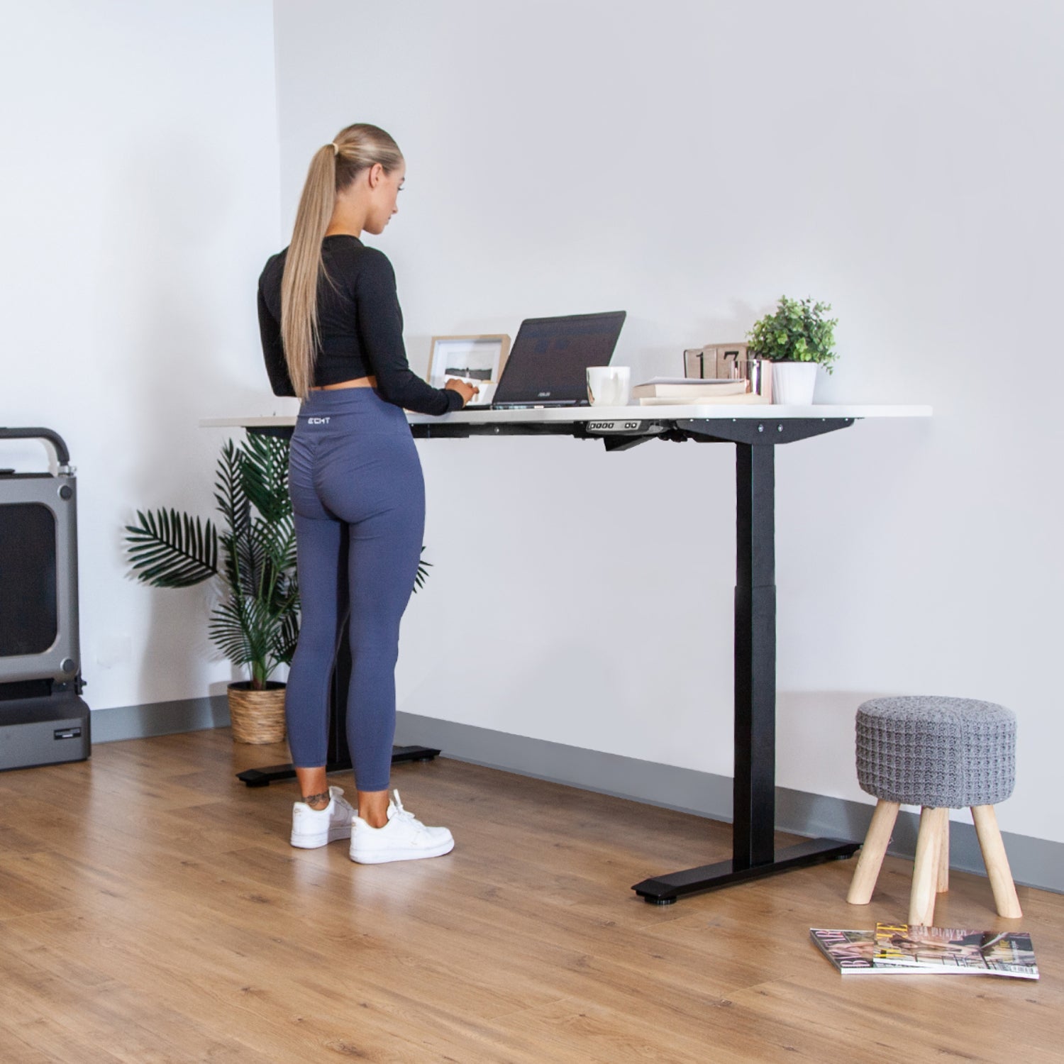 Lifespan Fitness ErgoDesk AUTO Series Automatic Standing Desk 180cm in White & Black Does not apply